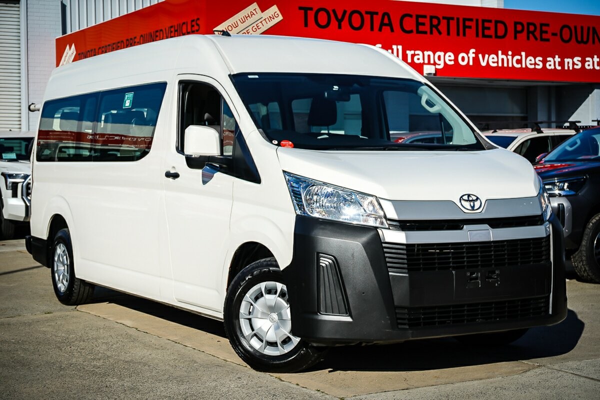 Toyota Hiace image 1