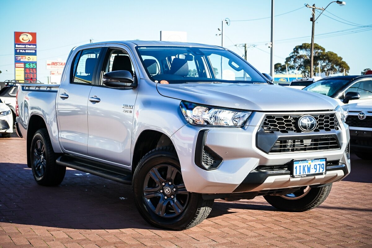 Toyota Hilux image 1