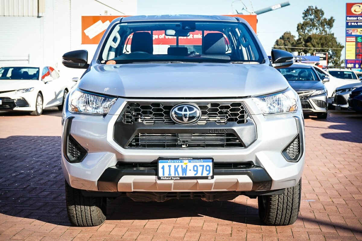 Toyota Hilux image 3