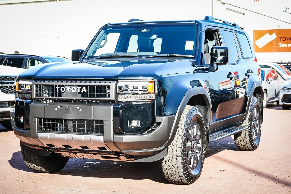 Toyota Landcruiser Prado image 4