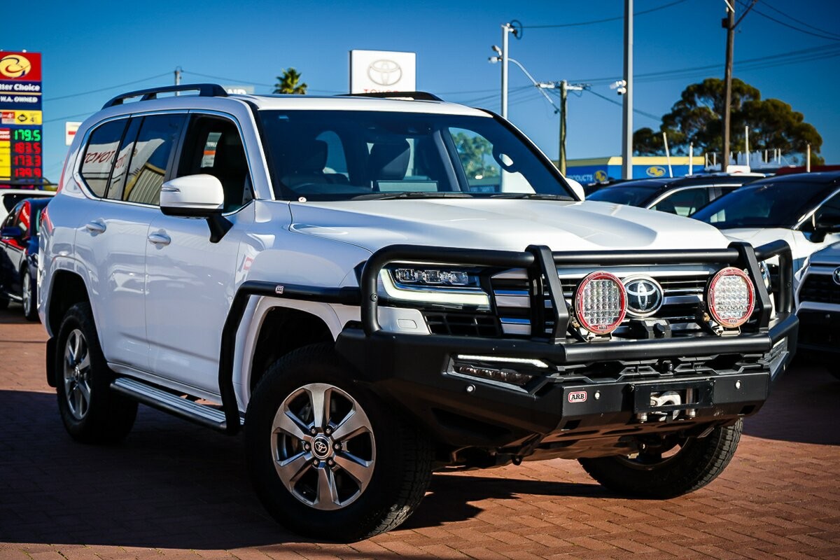 Toyota Landcruiser image 1