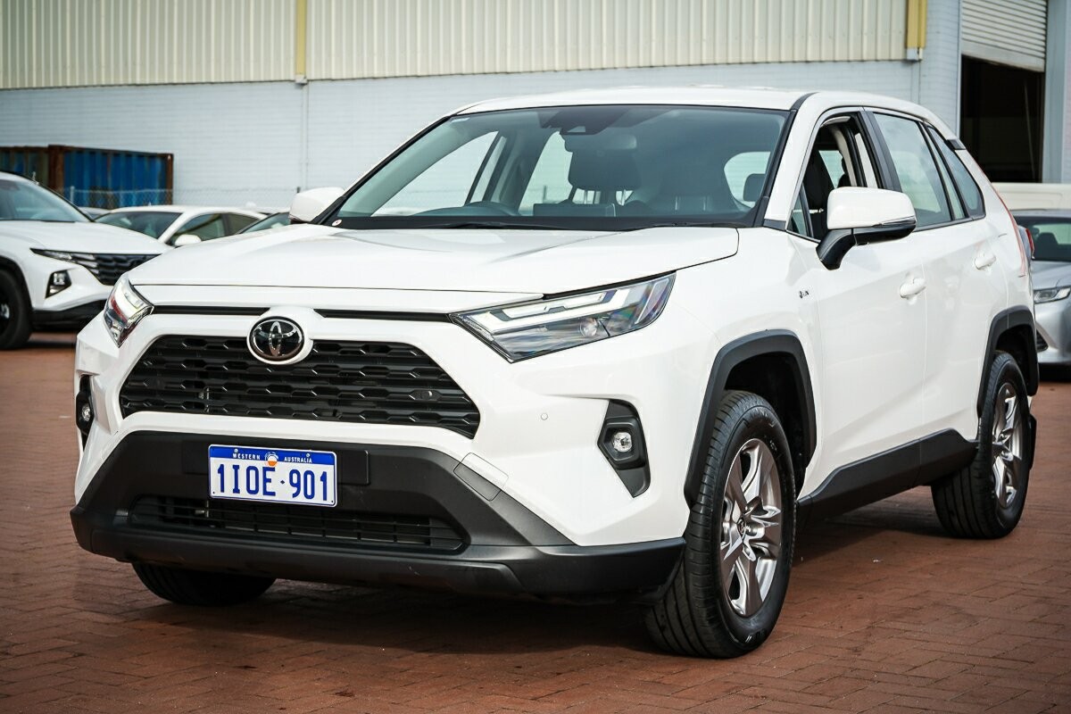 Toyota Rav4 image 4