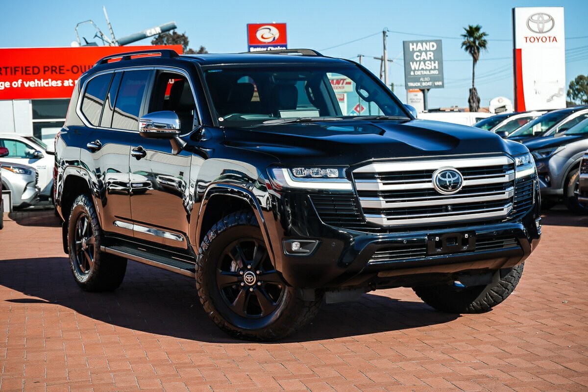 Toyota Landcruiser image 1