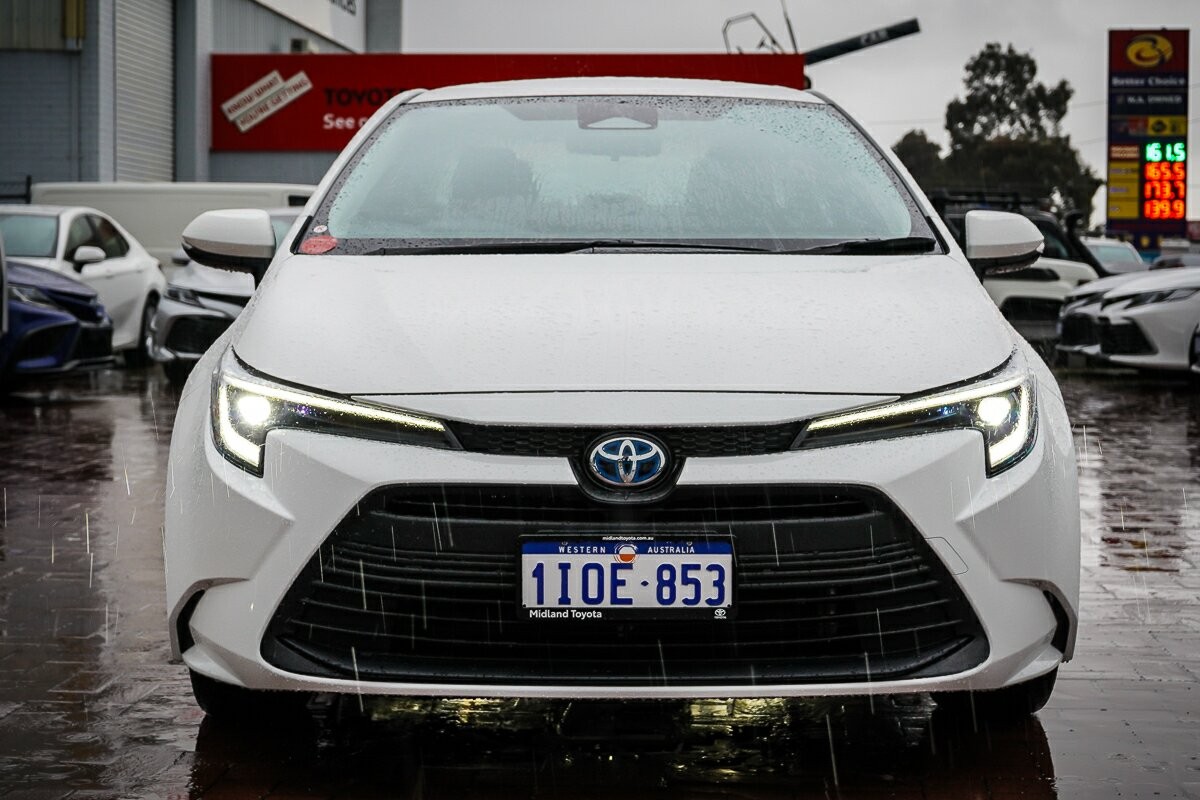Toyota Corolla image 3