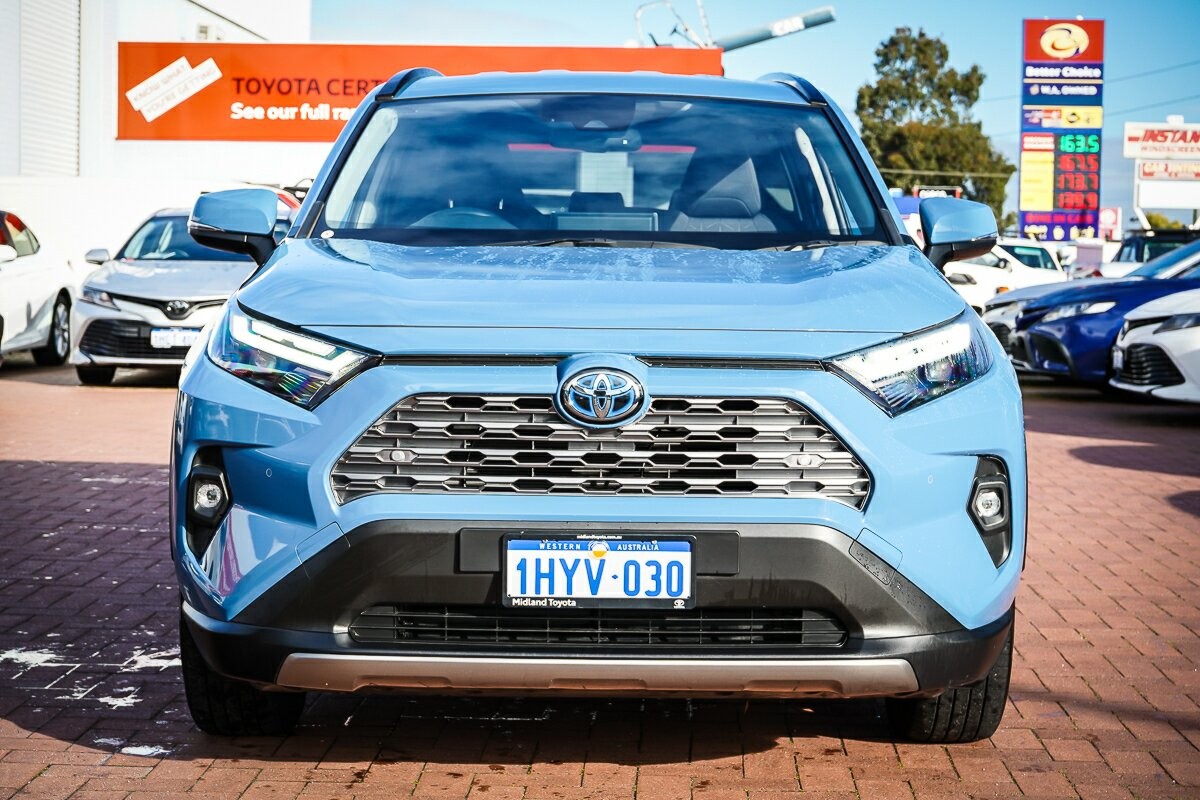 Toyota Rav4 image 3