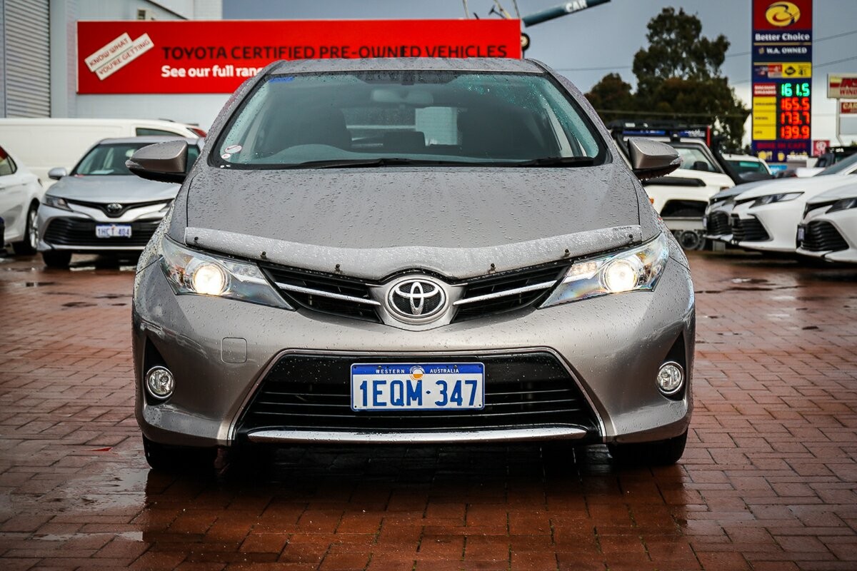 Toyota Corolla image 3
