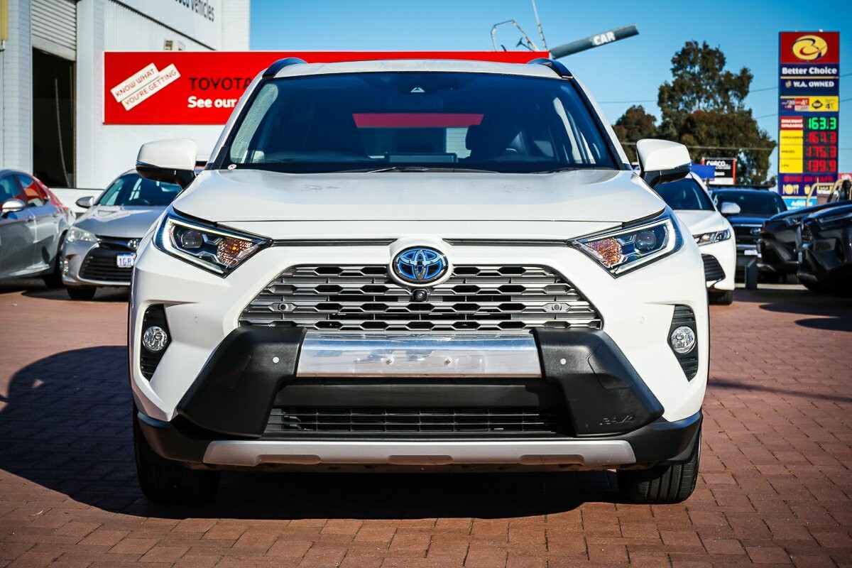 Toyota Rav4 image 3