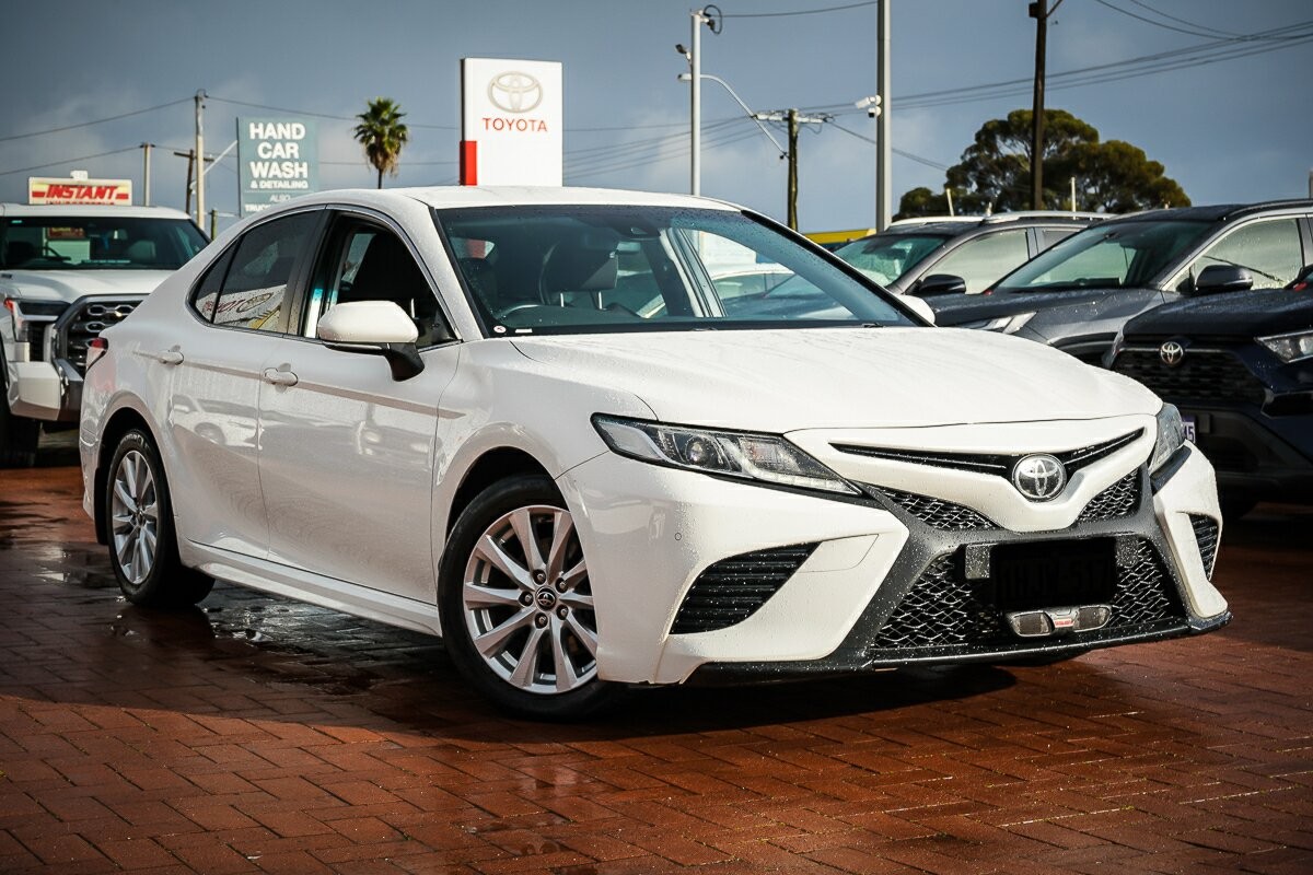 Toyota Camry image 1
