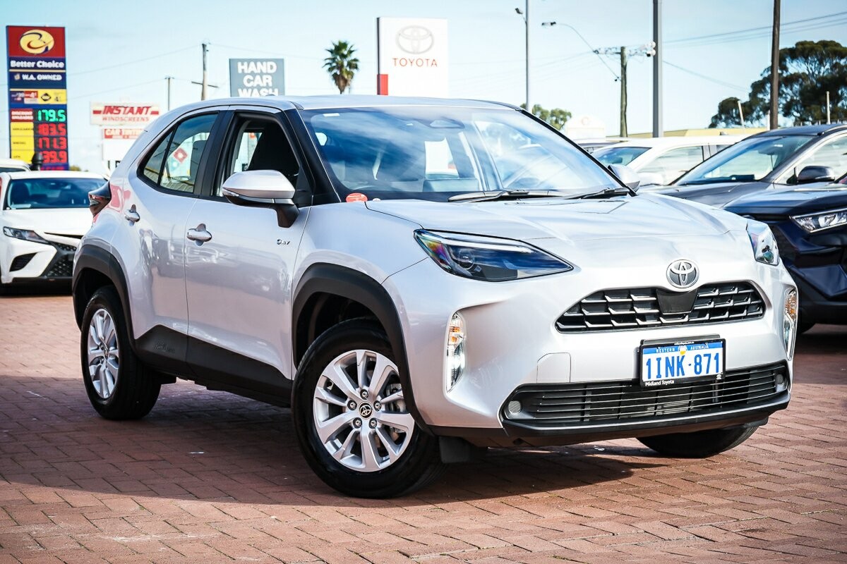Toyota Yaris Cross image 1