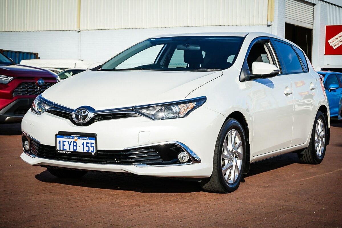 Toyota Corolla image 4