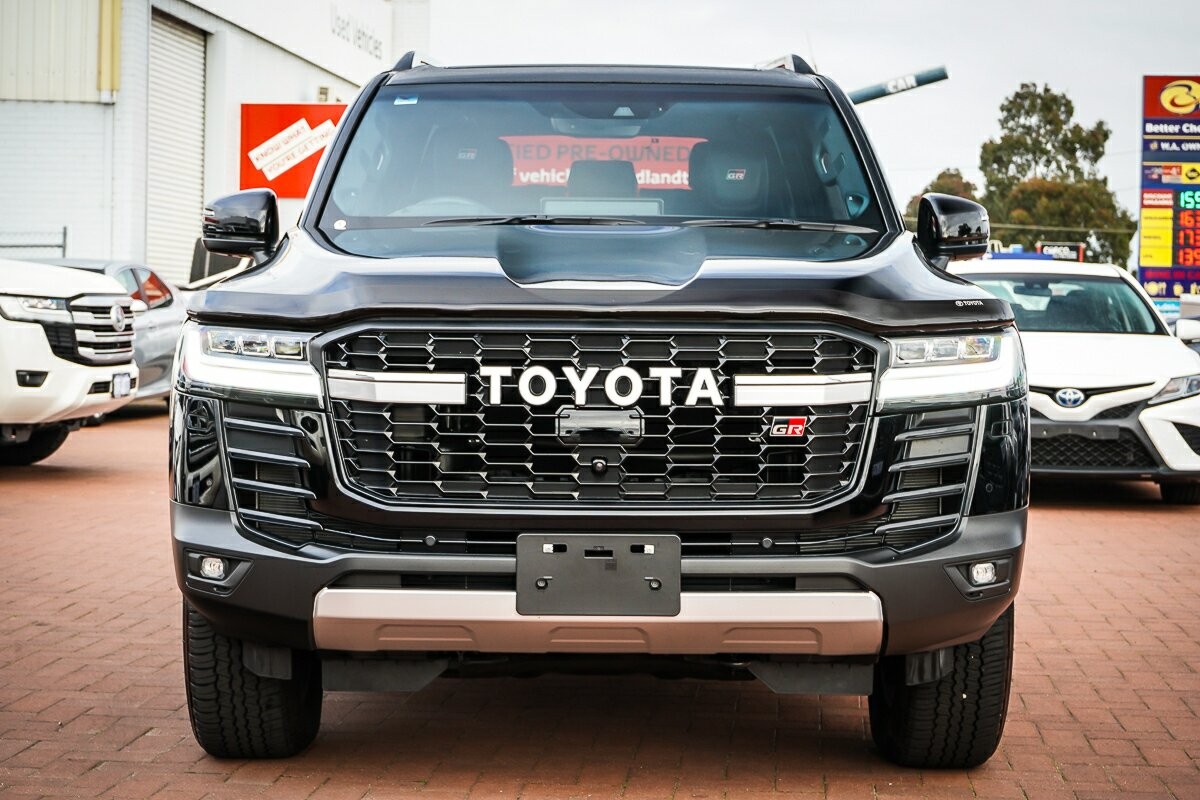 Toyota Landcruiser image 3