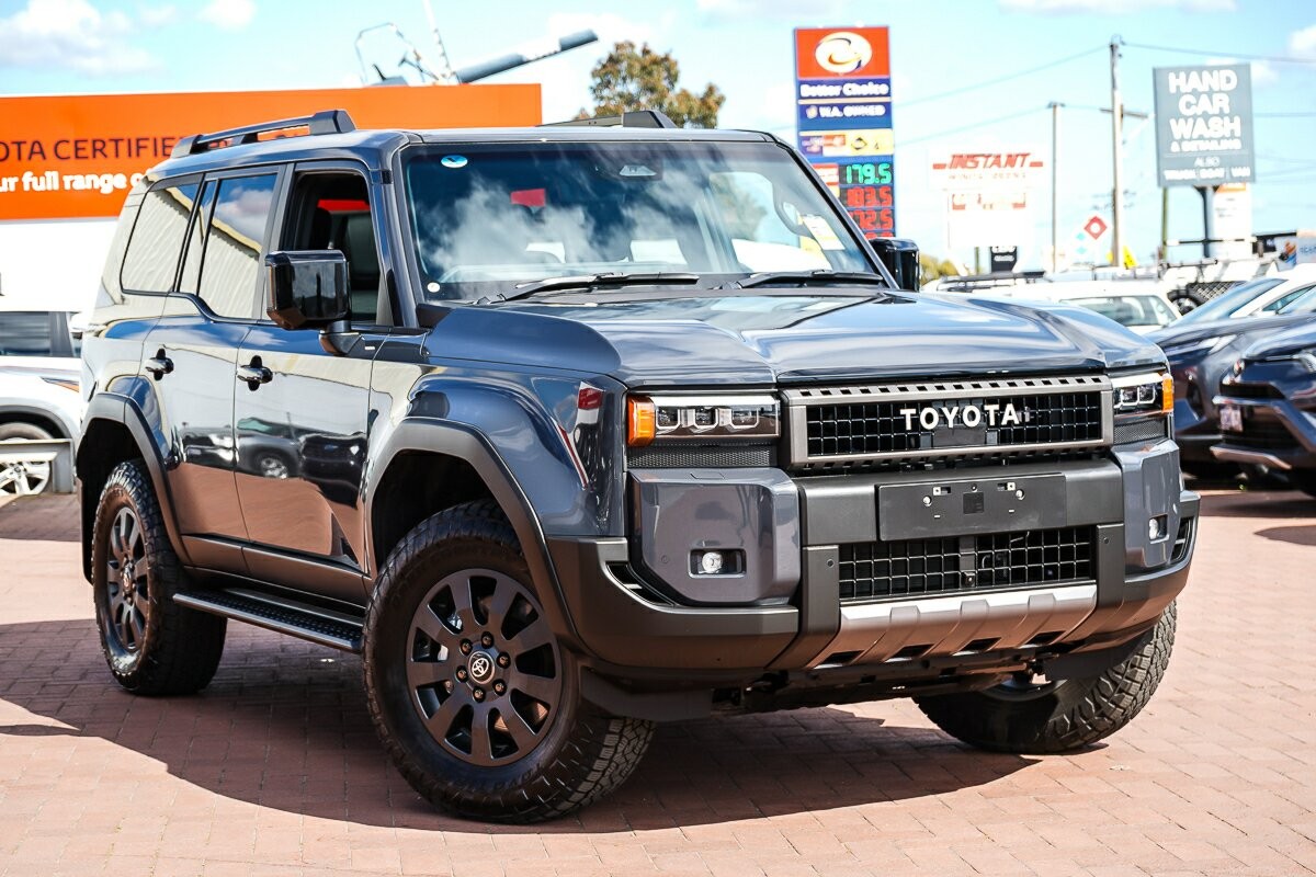 Toyota Landcruiser Prado image 1