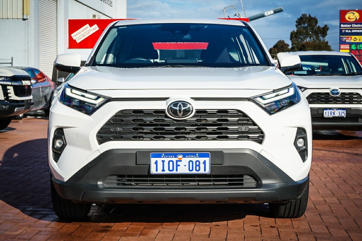 Toyota Rav4 image 3
