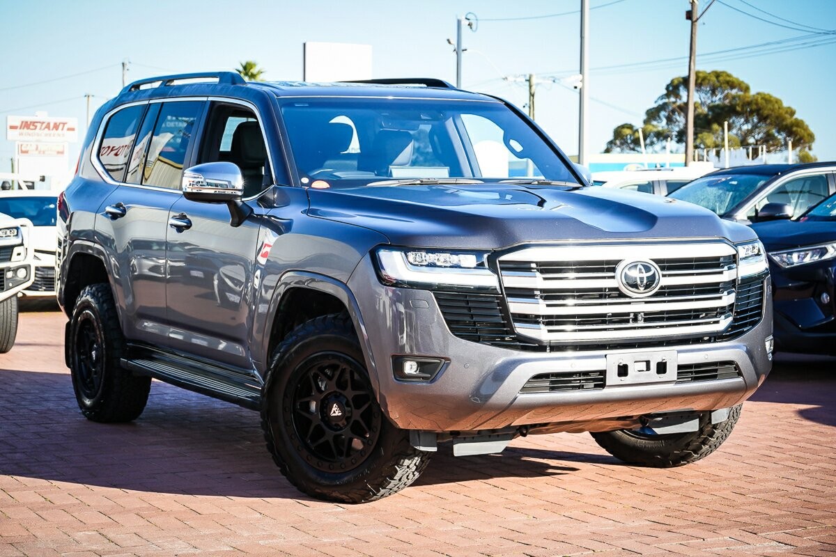 Toyota Landcruiser image 1