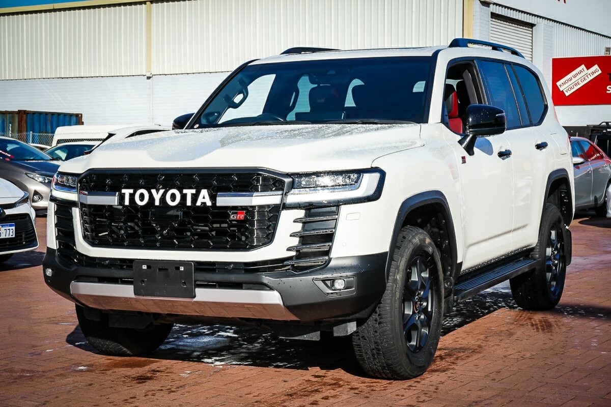 Toyota Landcruiser image 4