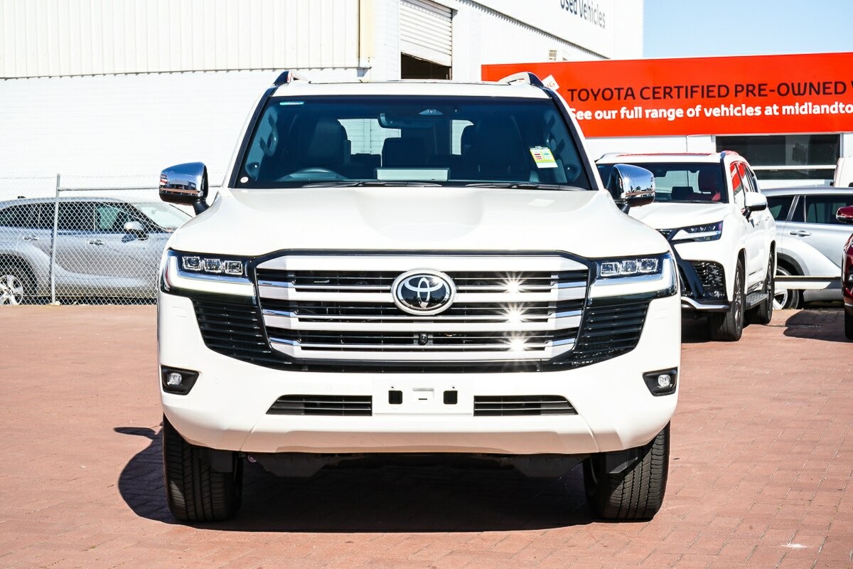 Toyota Landcruiser image 3