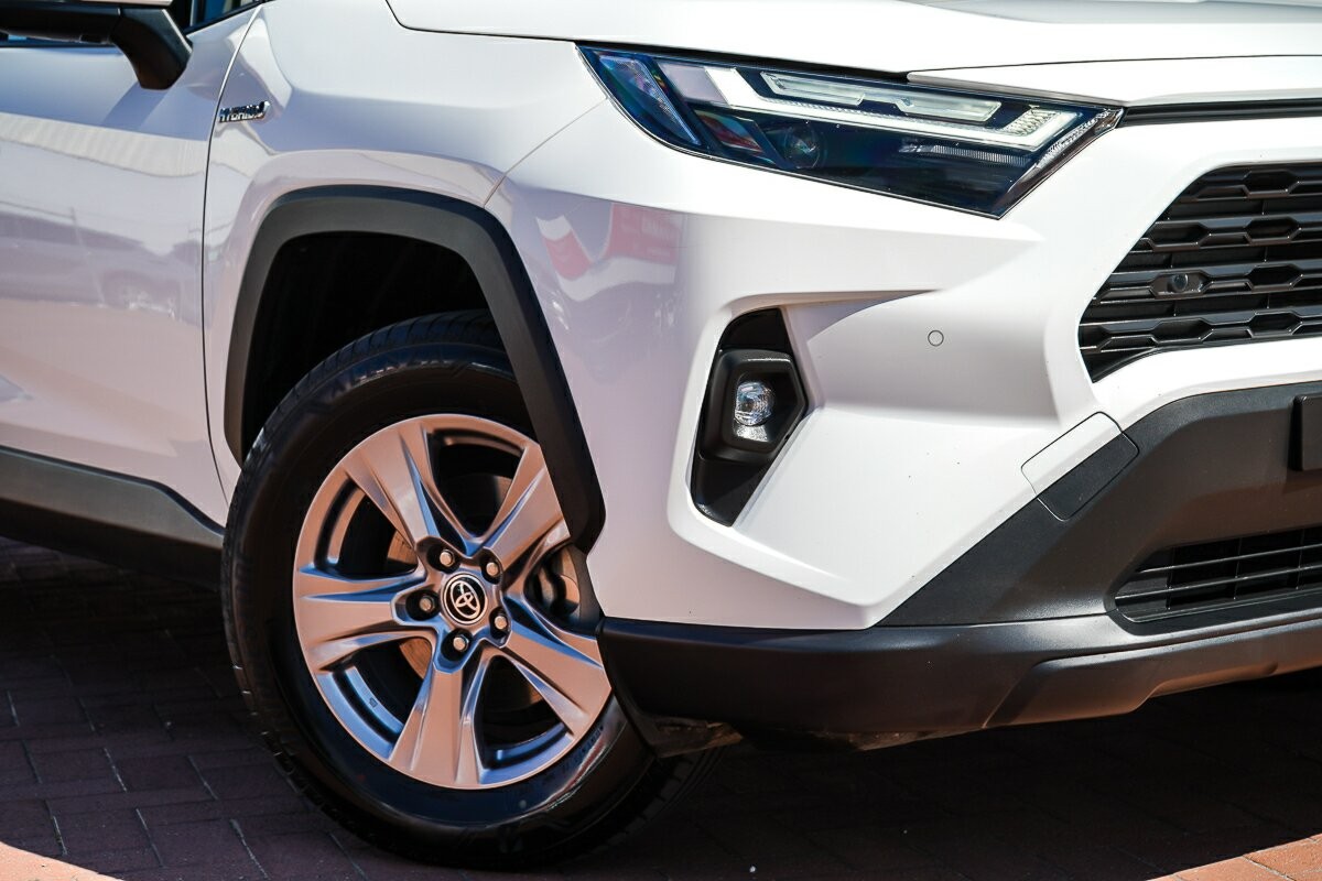 Toyota Rav4 image 2