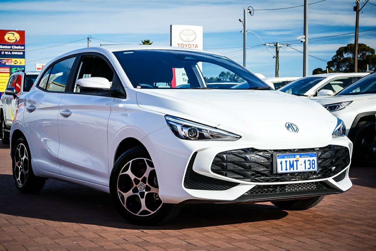 MG Mg3 image 1