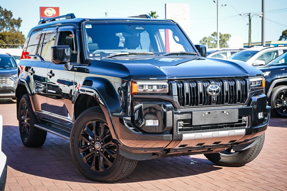 Toyota Landcruiser Prado image 1