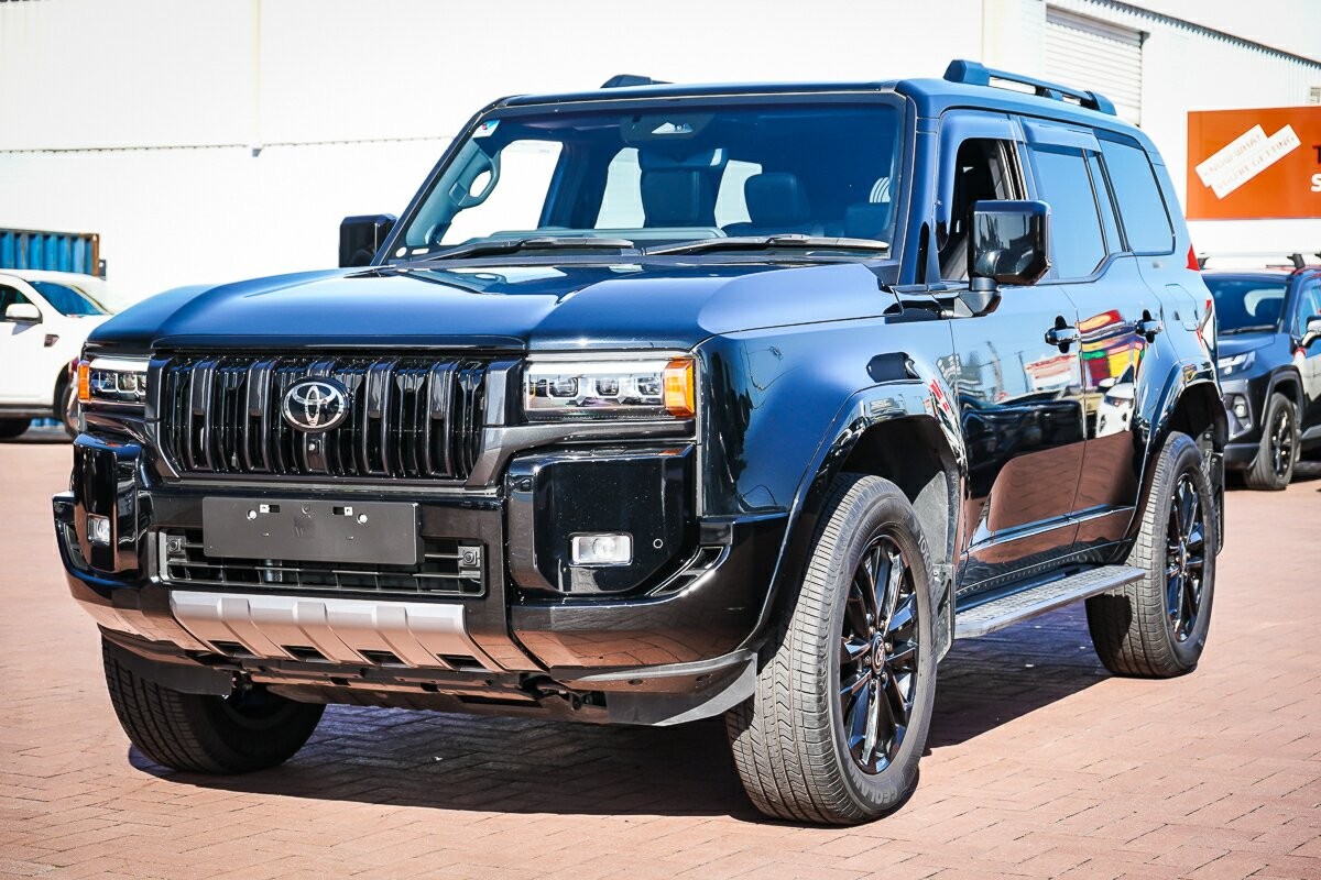 Toyota Landcruiser Prado image 4