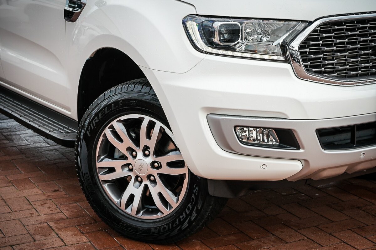 Ford Everest image 2