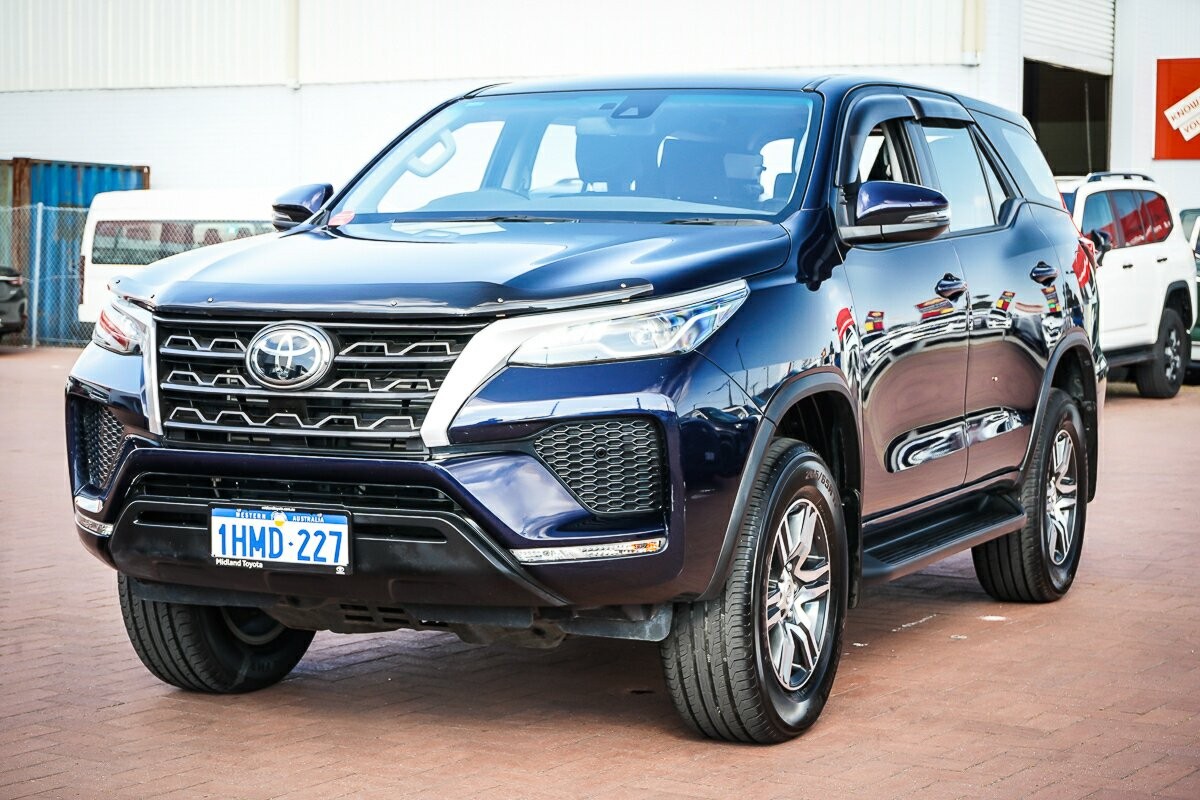 Toyota Fortuner image 4