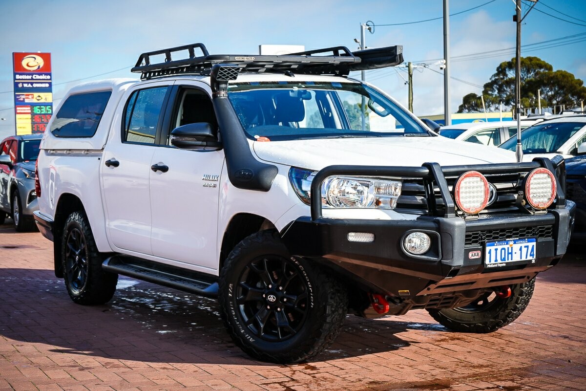 Toyota Hilux image 1