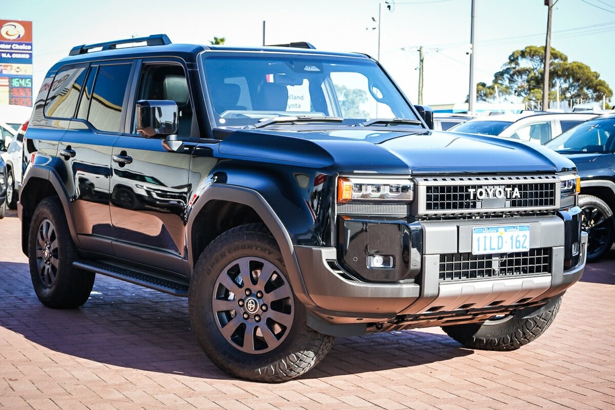 Toyota Landcruiser Prado image 1