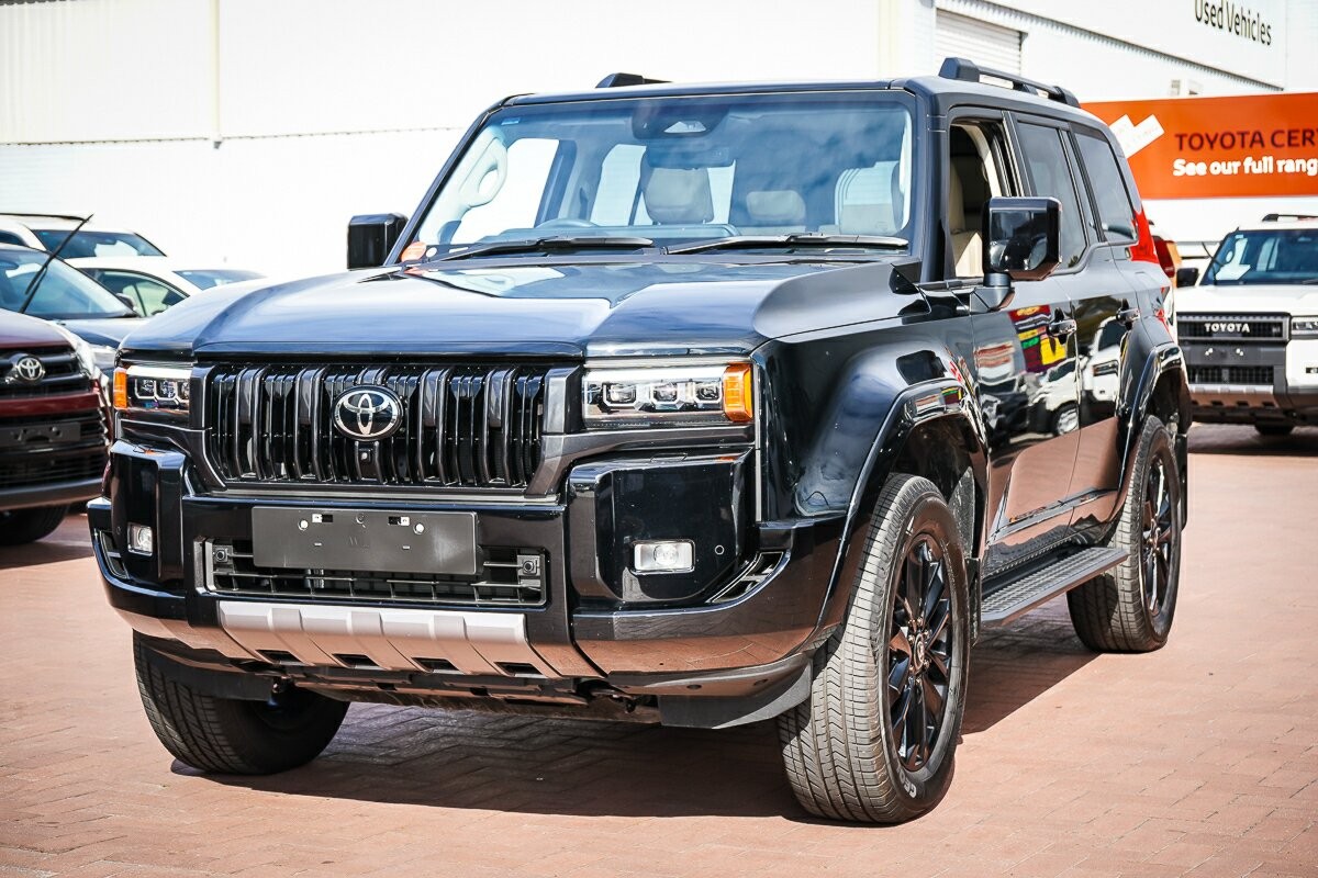 Toyota Landcruiser Prado image 4