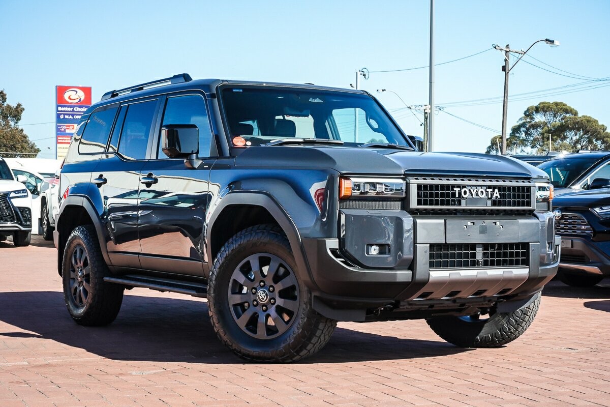 Toyota Landcruiser Prado image 1