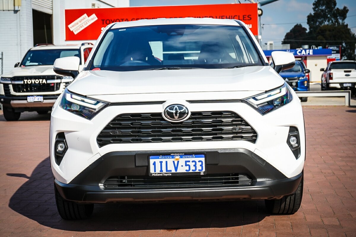 Toyota Rav4 image 3