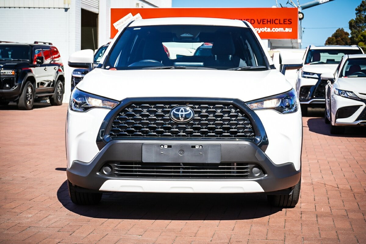 Toyota Corolla Cross image 3