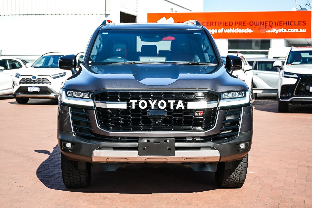 Toyota Landcruiser image 3