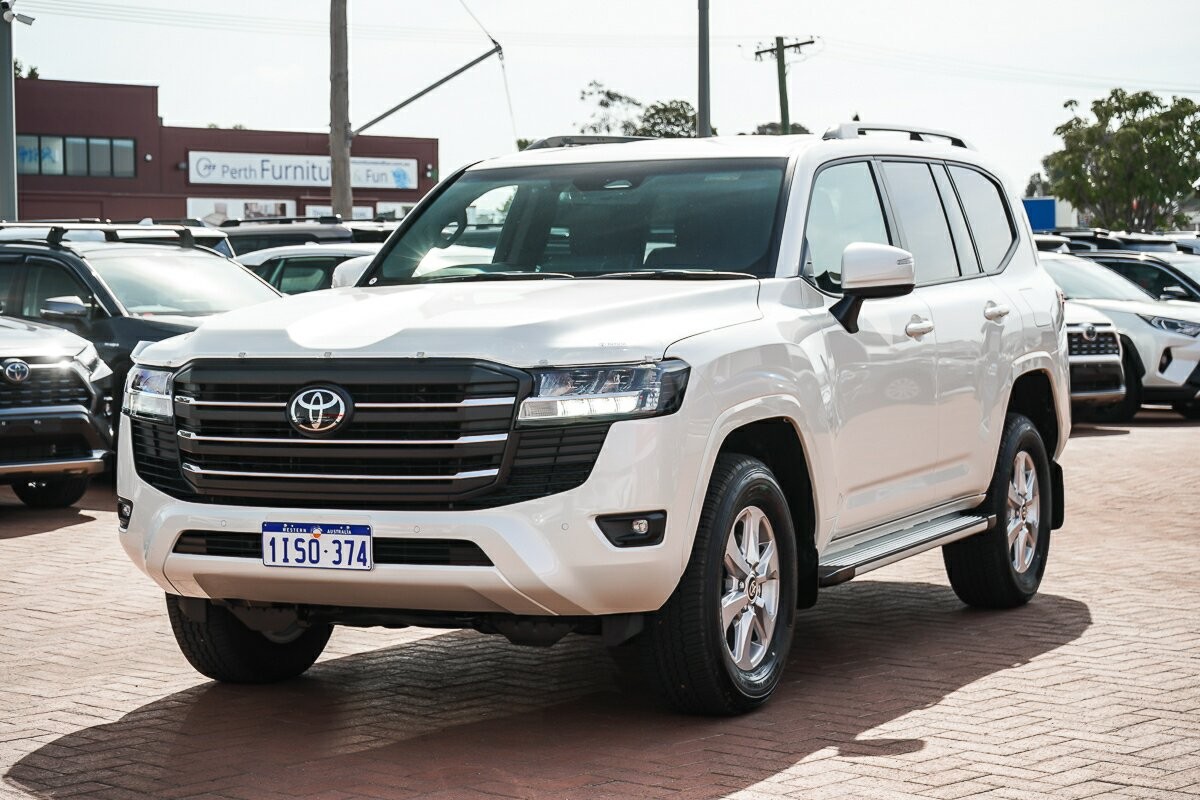 Toyota Landcruiser image 4