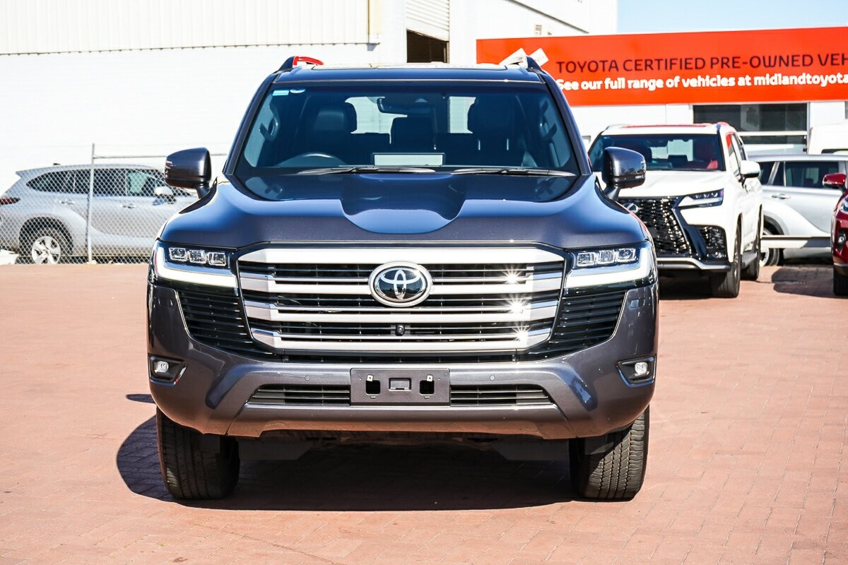 Toyota Landcruiser image 3