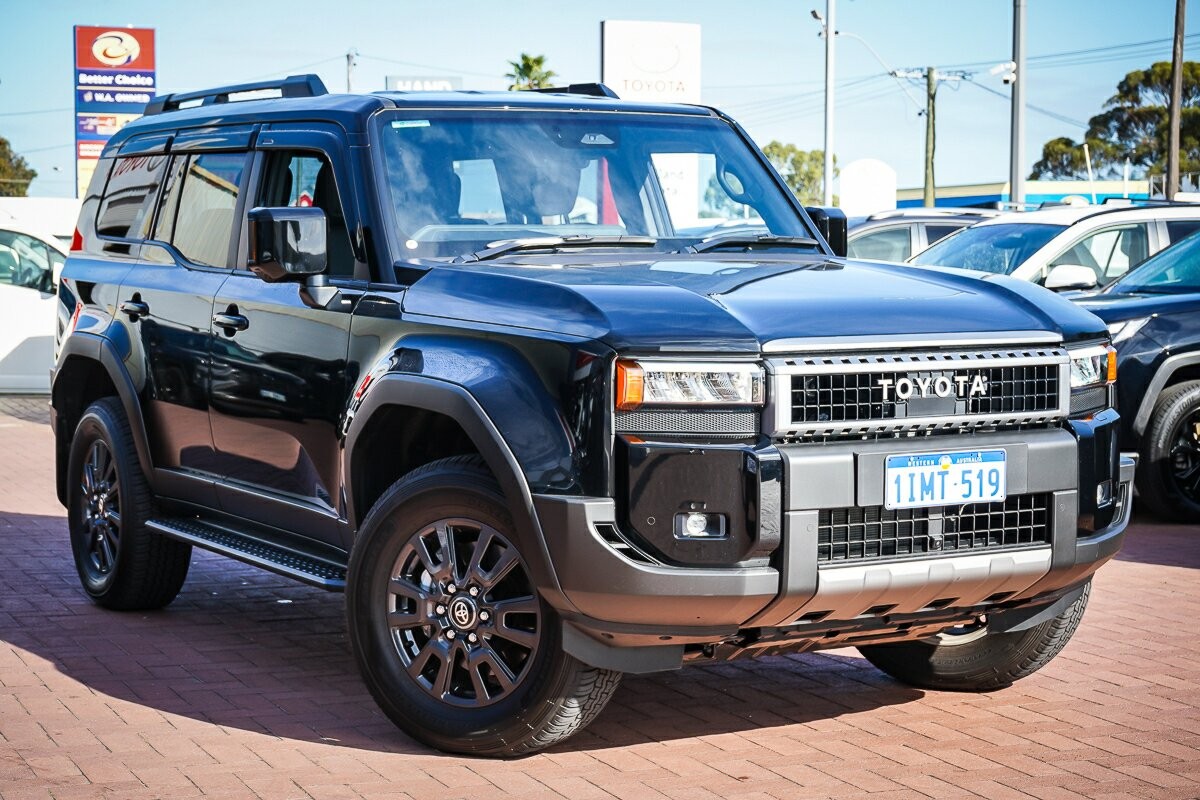 Toyota Landcruiser Prado image 1