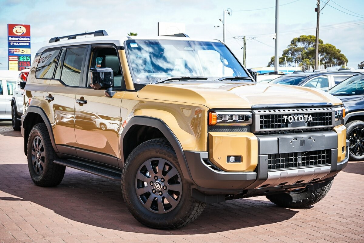 Toyota Landcruiser Prado image 1