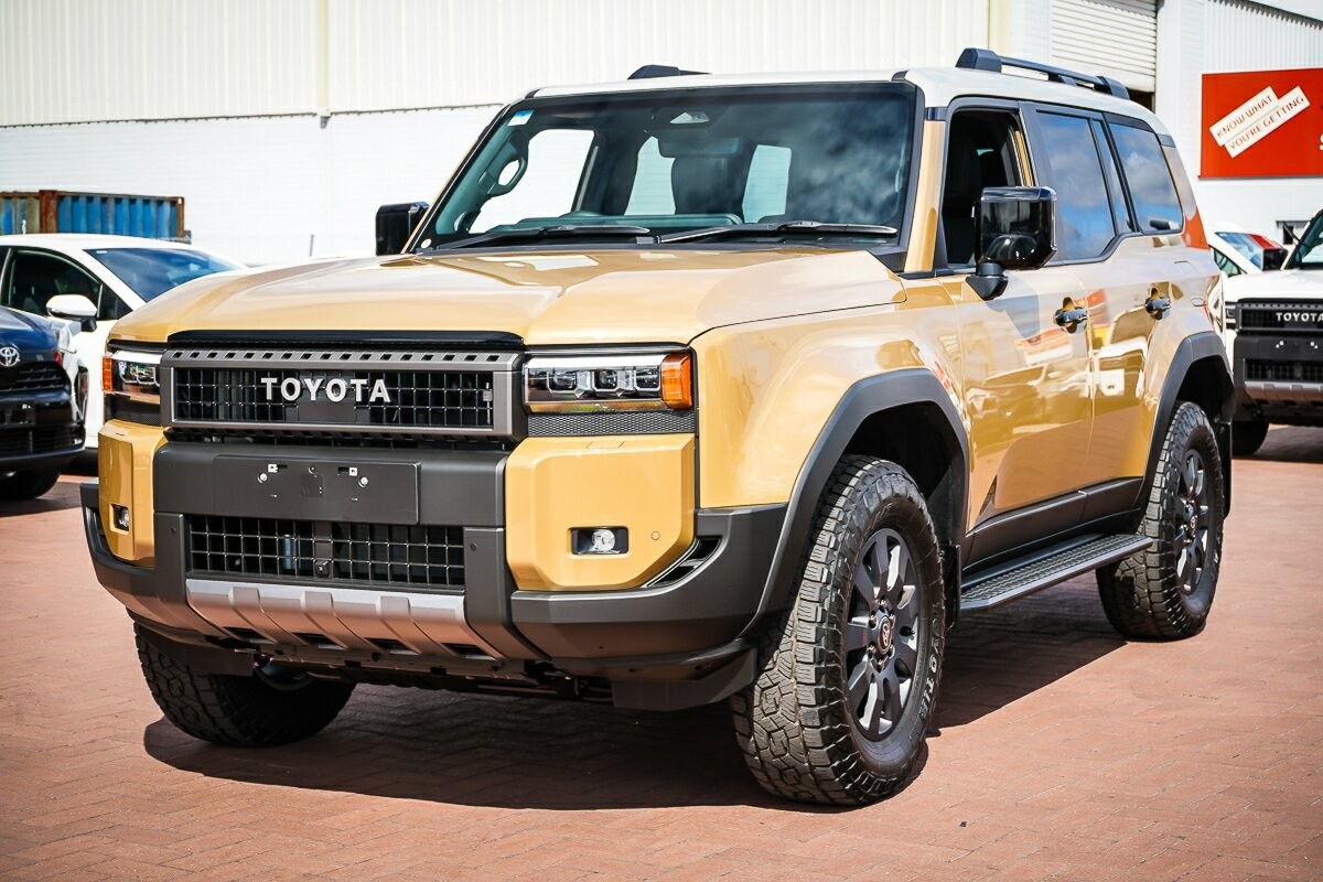 Toyota Landcruiser Prado image 4