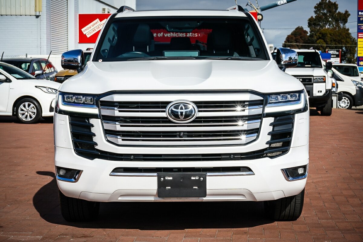 Toyota Landcruiser image 3