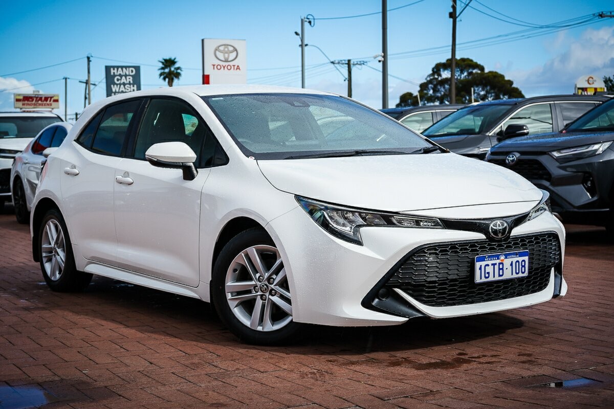 Toyota Corolla image 1