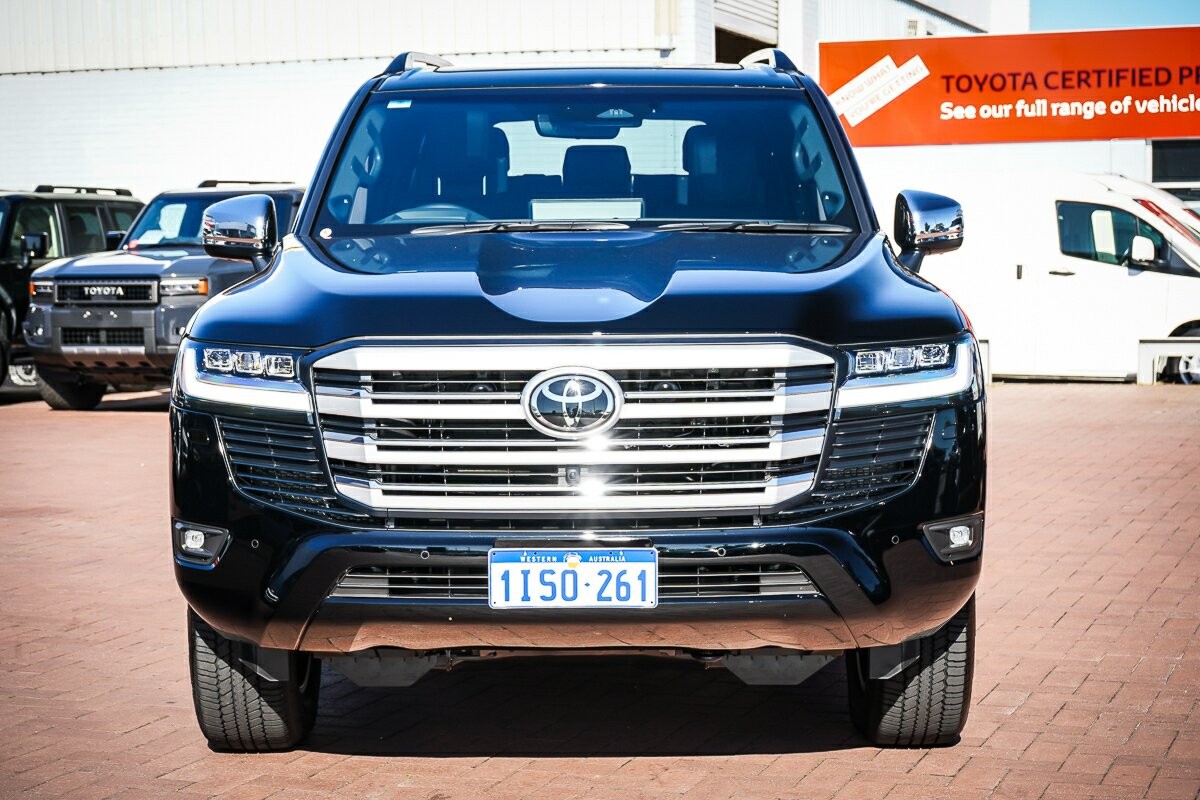 Toyota Landcruiser image 3