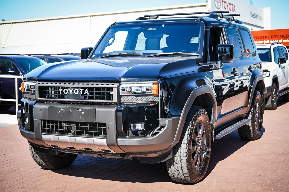 Toyota Landcruiser Prado image 4