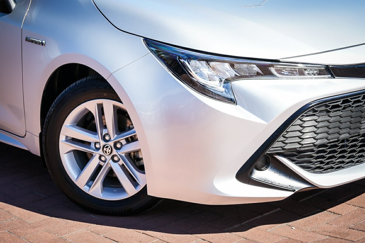 Toyota Corolla image 2