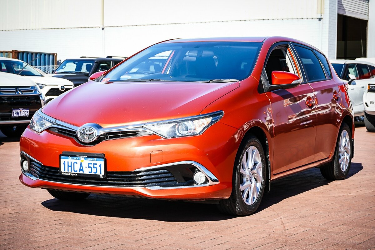 Toyota Corolla image 4