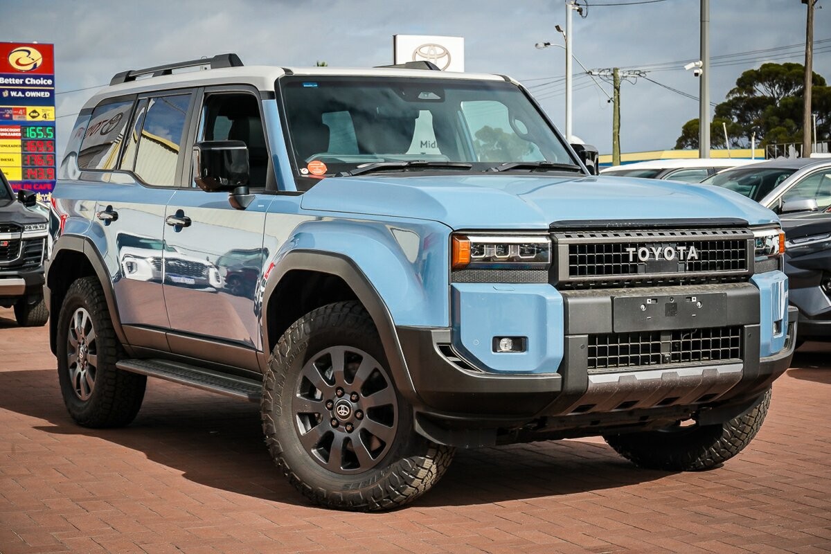 Toyota Landcruiser Prado image 1