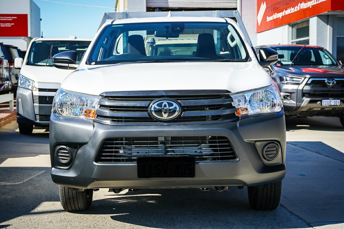 Toyota Hilux image 3