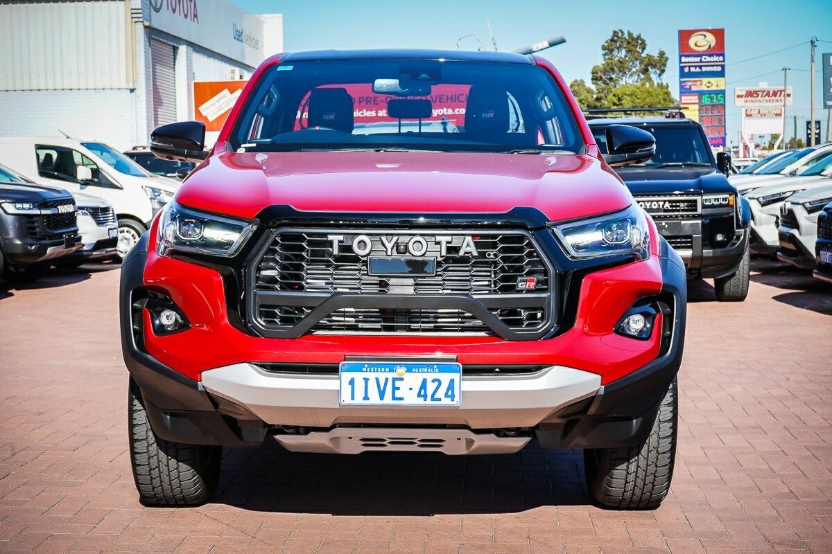 Toyota Hilux image 3