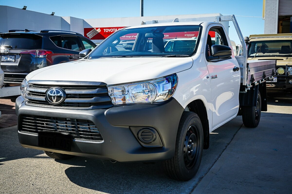 Toyota Hilux image 4