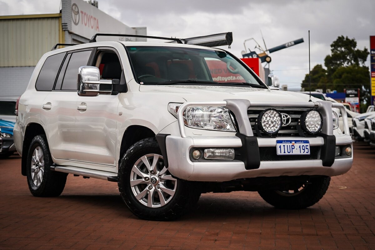 Toyota Landcruiser image 1