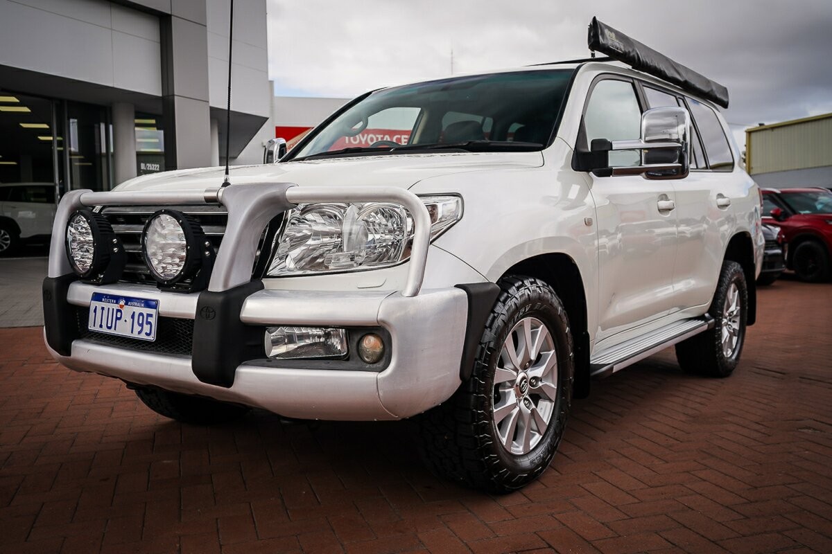 Toyota Landcruiser image 4